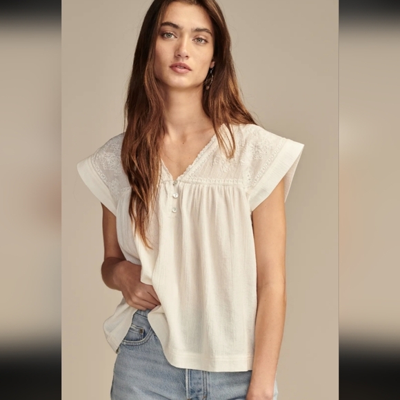 Lucky Brand Tops - Lucky Brand White Embroidered Gauze V-Neck Top